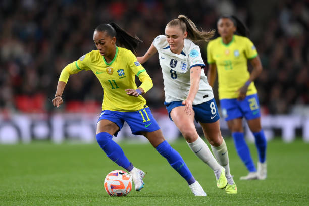 赛本身更具 赛本身更具