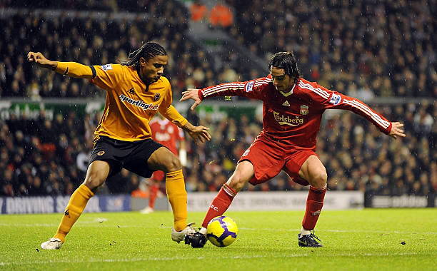 亚冠-路易斯失点米内罗进球被吹 申花0-2神户胜利船